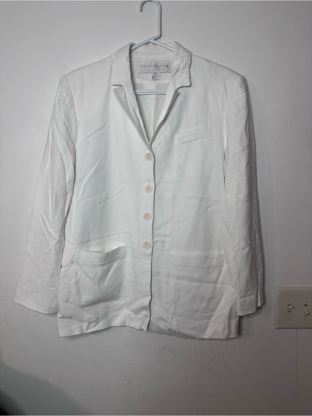 Doncaster White Notched-Collar Women's Blazer